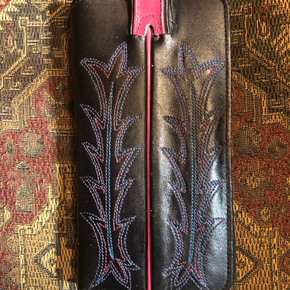 Nicona  boot wallet with red loop and Trim